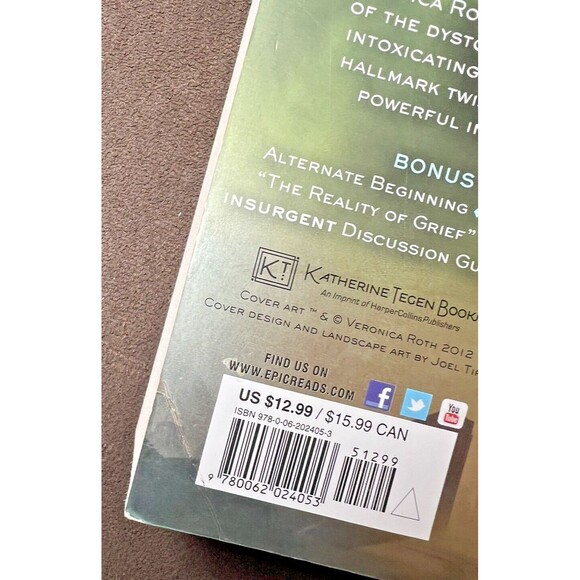 Divergent‎ Series 3-Book Lot Divergent, Insurgent, Allegiant by Veronica Roth - Picture 10 of 13